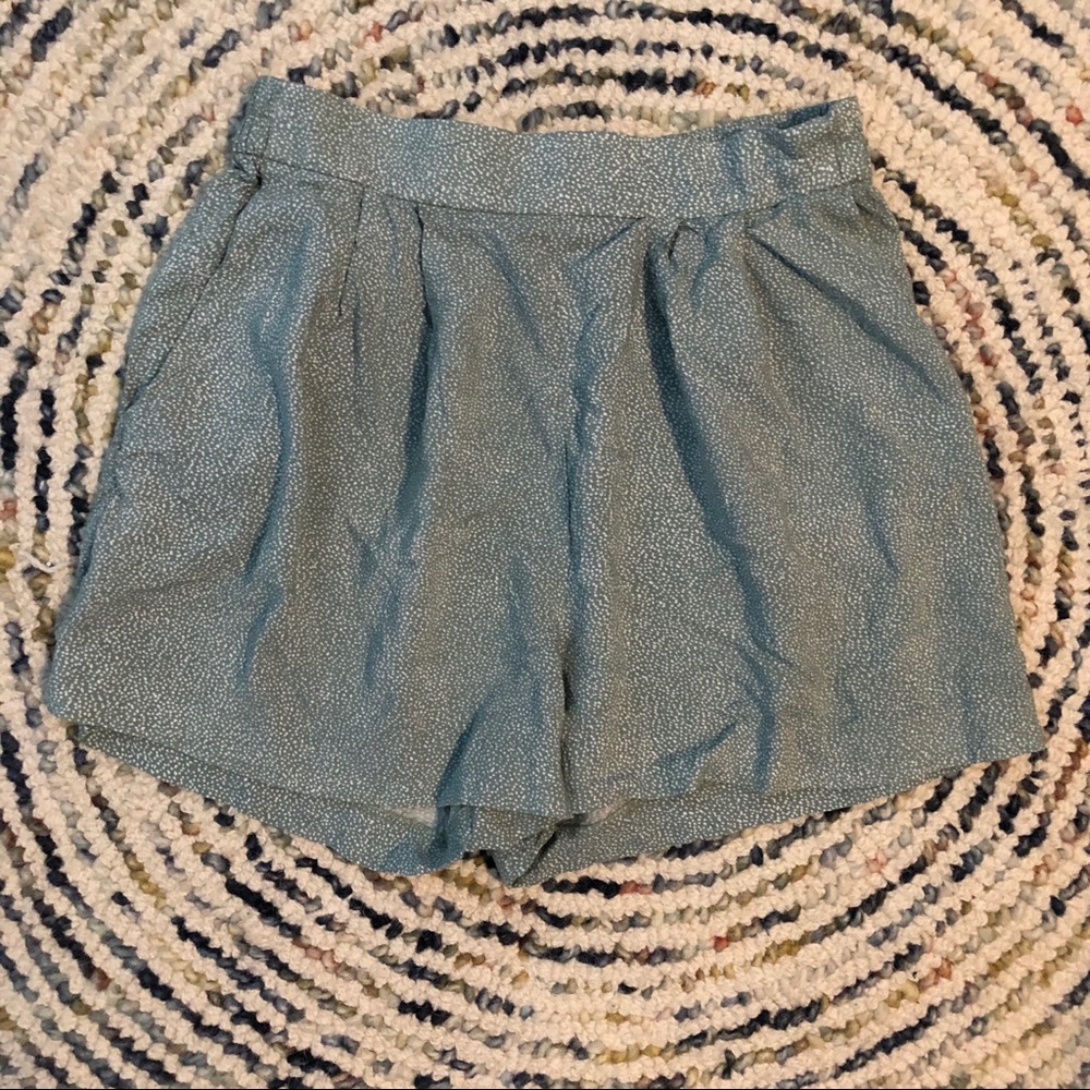 NWOT H&M soft shorts, teal dots